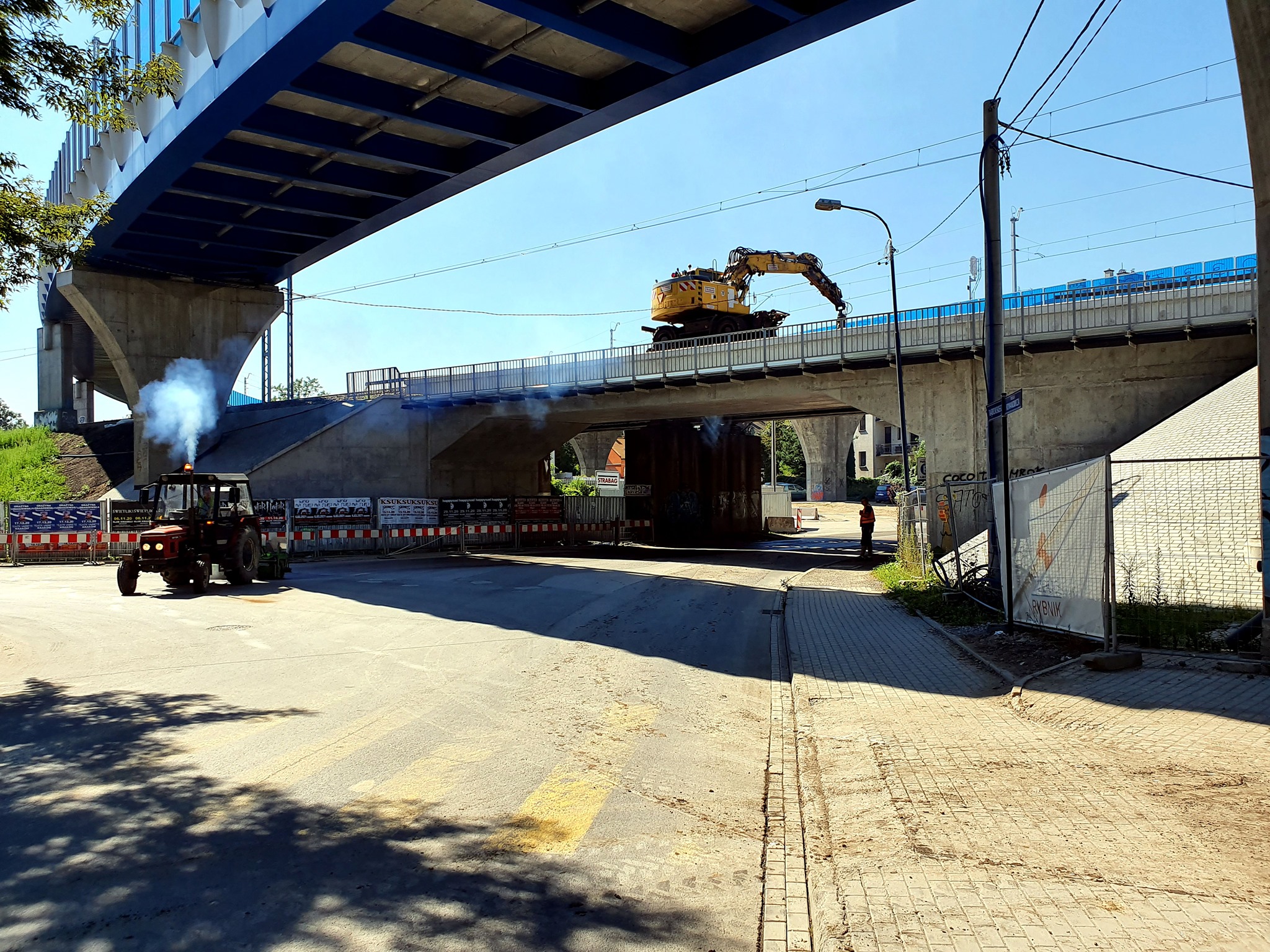 Zdjęcie prac na wiadukcie kolejowym przy ul. Dekerta w Krakowie